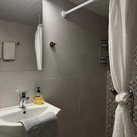 Mount Kalathi Seaview Retreat *