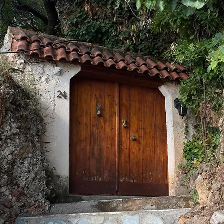 Mount Kalathi Seaview Retreat * ורגה קלמטה