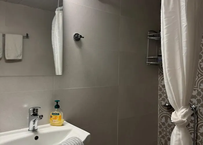 Mount Kalathi Seaview Retreat *